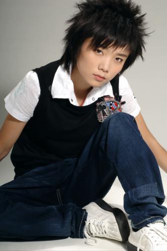 资料图片07东南劲爆颁奖礼入围者许飞