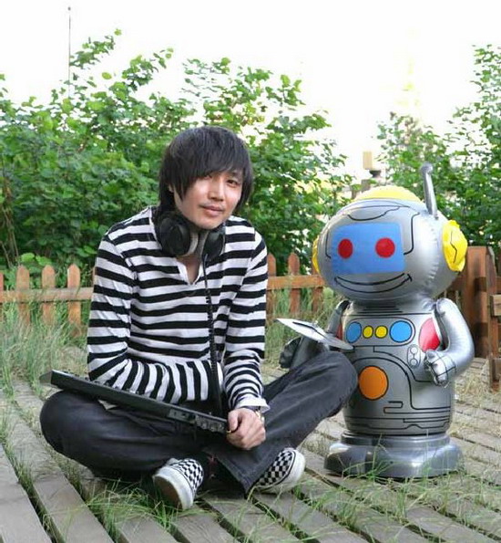 张亚东:我不是个好老板 只服务小范围歌迷(图)