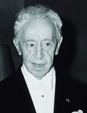 20世纪最伟大的钢琴家之一阿图尔·鲁宾斯坦