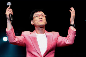 李茂山新加坡开唱深情演唱与歌迷打成一片(图)_手机新浪网