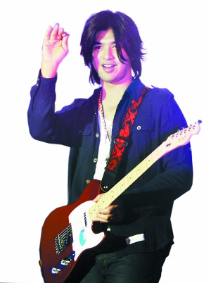 陈柏霖签约发布会