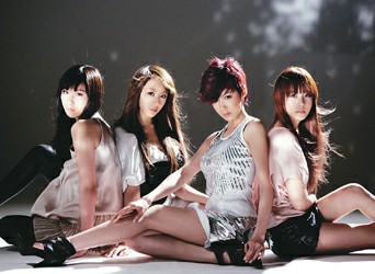 韩国演唱组合“天上智喜”