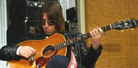 新浪娱乐讯 近日,绿洲(oasis)乐队透露,他们计划在伦敦为他们的冈迷