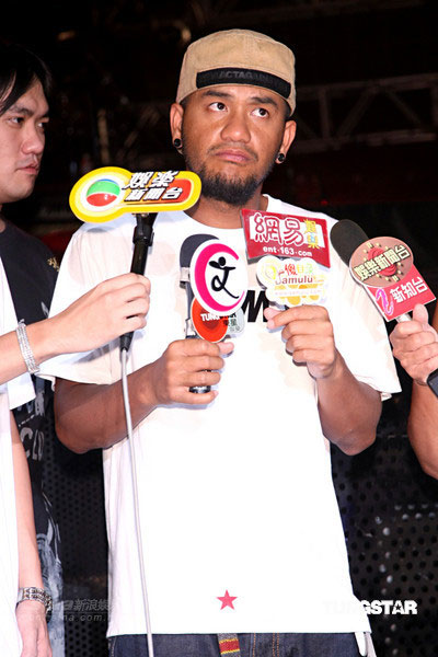 张震岳还是要《就是喜欢你》