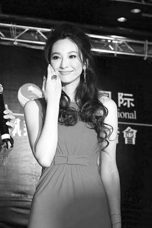 吴佩慈昨在上海 　图TP