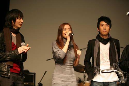 张靓颖现场演唱《梦想》