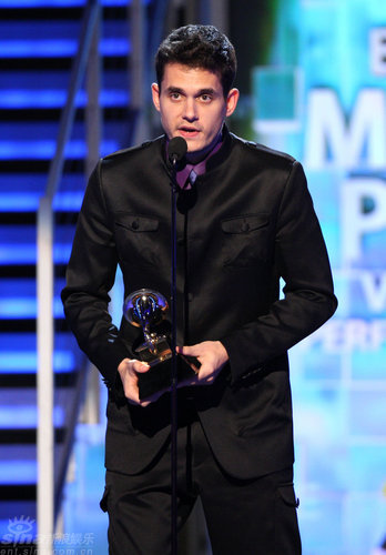 John Mayer获最佳摇滚歌手