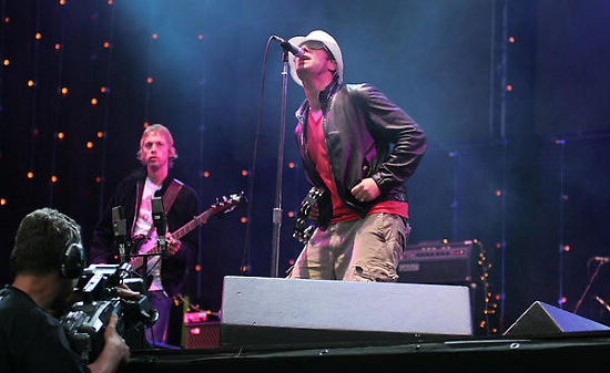 “世界上最好的三支乐队之一”