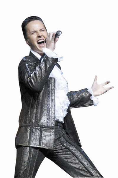 维塔斯美声流行对半劈 唱不同的《青藏高原》