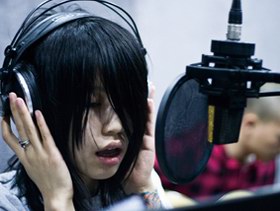 怪力乐队录音中
