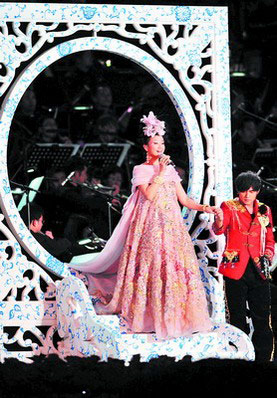 宋祖英、周杰伦合唱《千里之外》