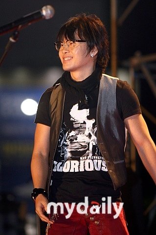 李承焕将于8月在首尔奥林匹克公园献唱(图)_手机新浪网