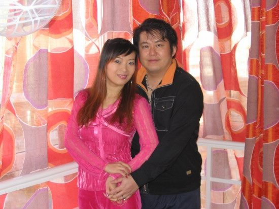 台湾歌手熊天平和妻子杨洋