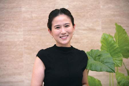 传前超女评委夏青有望接替龙丹妮执掌天娱(图)