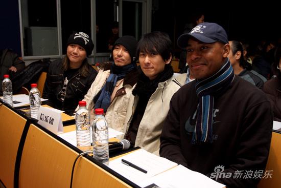 信乐团主唱征选赛果初定 两位选手随团巡演