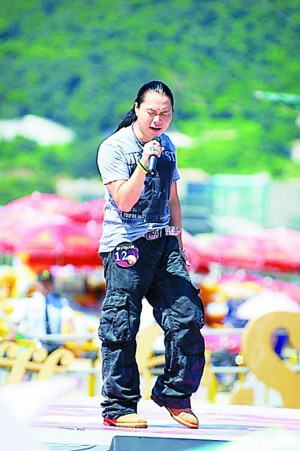 歌手冬群突围成功