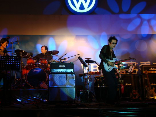 吉他老高携Flymen乐团北京首演新印象音乐