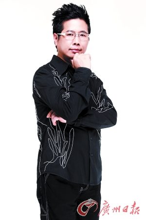 广东男高音歌唱家陈前 本报讯(记者 苏蕾)9月23日,24日,广东著名男