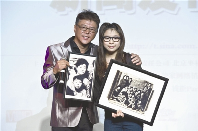 姜育恒与十五岁的女儿姜汶婷