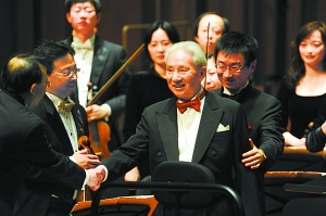 九大指挥共贺韩中杰九十寿辰