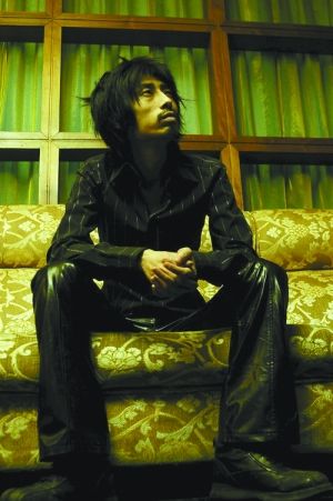 歌手谢天笑吸大麻被处行政拘留5天 明日获释