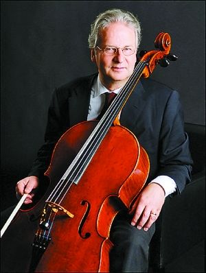 大提琴家施密特