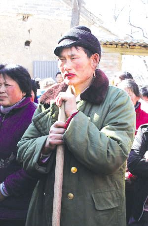 朱之文：你看我像老农，开口震死你！（设计台词）