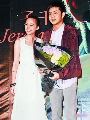 刘子千《念你》mv走红 典型"靠爸"歌红人不红