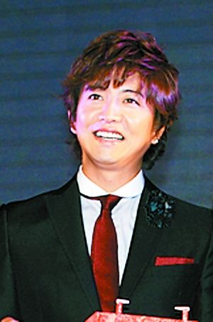 木村拓哉蹬4cm高跟鞋亮相京城称smap不会解散 手机新浪网