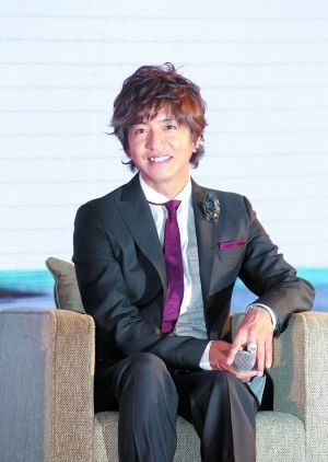 木村拓哉笑容依然迷人