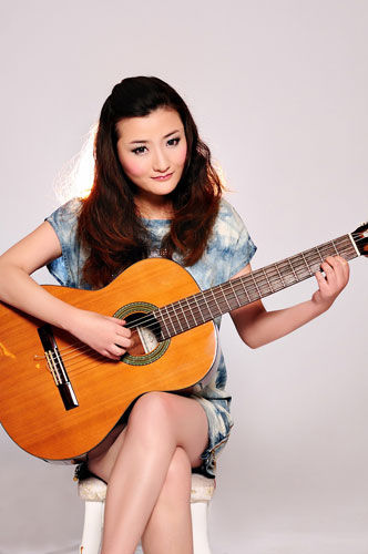 云菲菲联手孟文豪打造新单曲 思念触手可及(图)