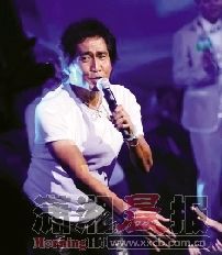 意外受伤后，齐秦将有数月不能登台表演。