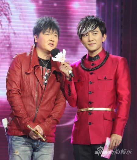 大左新人盛典"穿越"开场