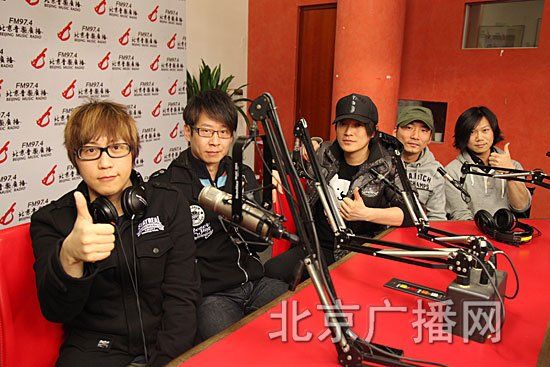 五月天做客《中国歌曲排行榜》直播间