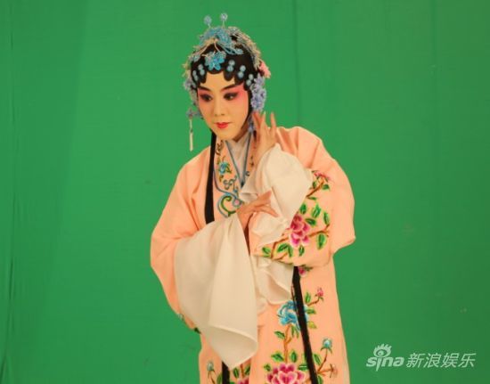 歌手王喆拍摄首部穿越mv《牡丹亭》(图)