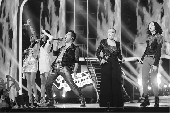 庾澄庆与四学员激情献唱