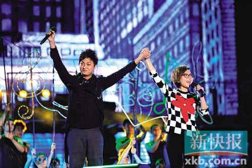 周笔畅和多亮合唱《小情歌》