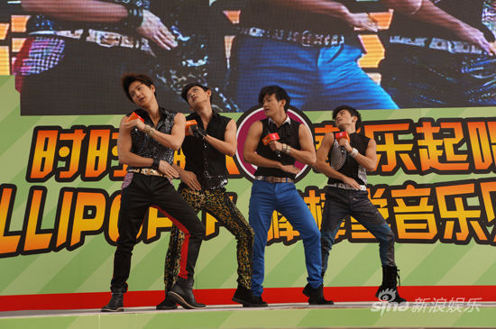 许久没有一起出席活动的lollipop f 棒棒堂10月20日空降广州大学城,和