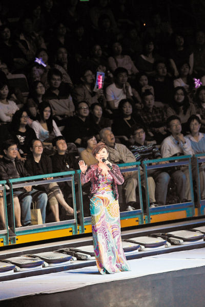 经历了感情坎坷，赵咏华的演唱更有韵味