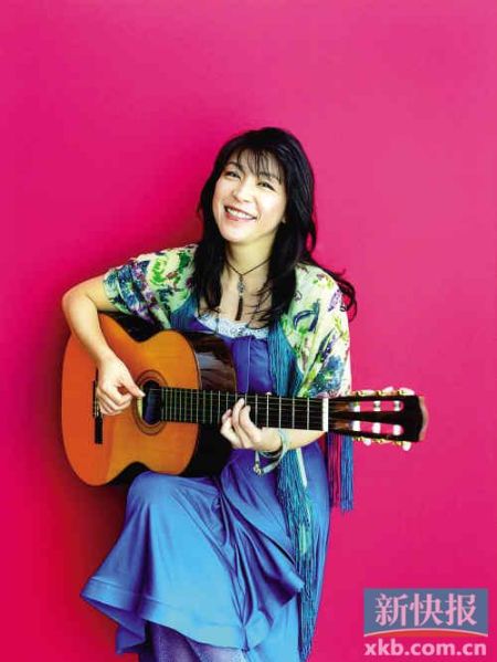 小野丽莎广州献唱《夜来香》(图)