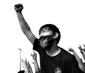 2013上海迷笛音乐节昨天落下帷幕，3天共有6万人次观看演出。早报记者 高征 图