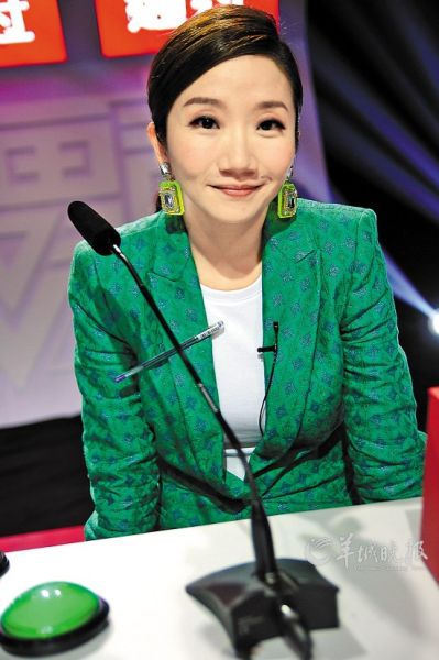 陶子担任“快男”评委