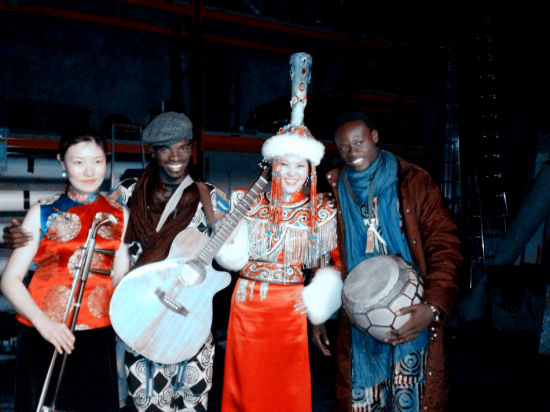 乌兰图雅和各国音乐人