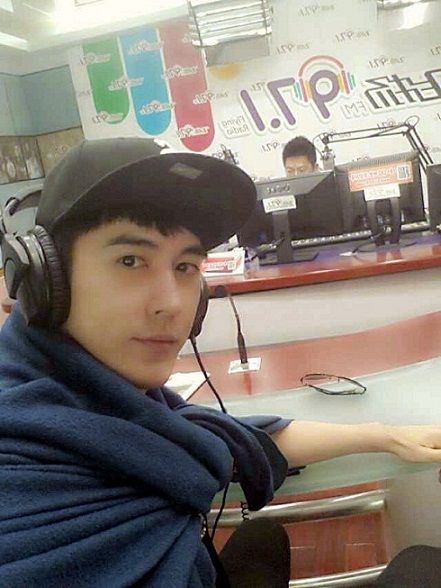 张伦硕做客飞扬971