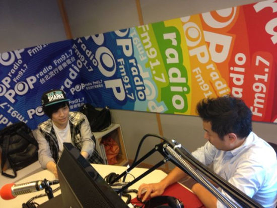 徐良接受台湾电台访问