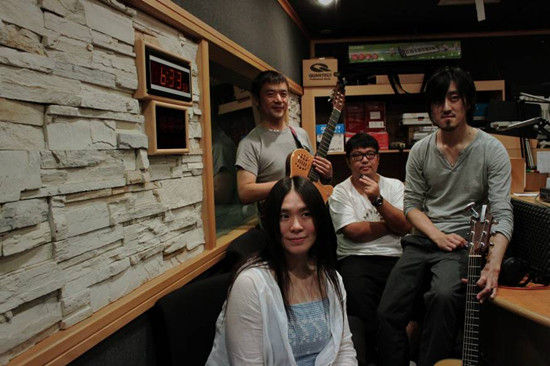 小娟&山谷里的居民乐队