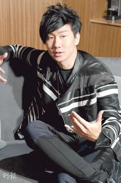 林俊杰以没时间为由，强调不会追求其他女生取代心目中女神Hebe。