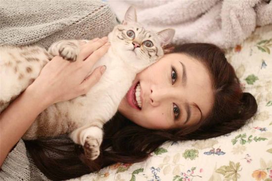 薛凯琪和猫咪