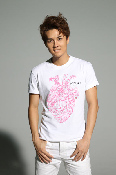 吴克羣推出公益潮T义卖募款