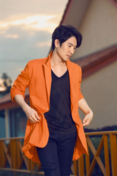 马海生献唱《钱三强》主题曲